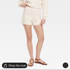 NWT Roller Rabbit x Target Women’s Daisy Floral Embossed Terry Shorts